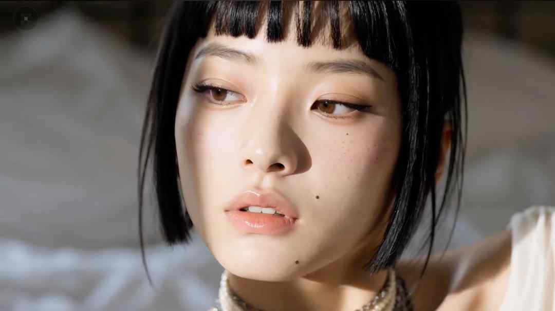 拒绝一键生成：《被裁掉的女孩》背后的AI资产管理与IP长效运营